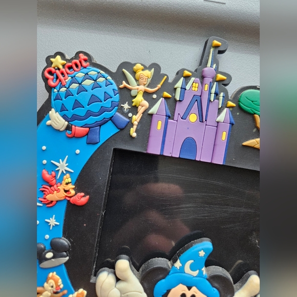 Walt Disney World Vintage Magic Kingdom Epcot Mickey Wizard Picture Frame Magnet - Picture 7 of 9